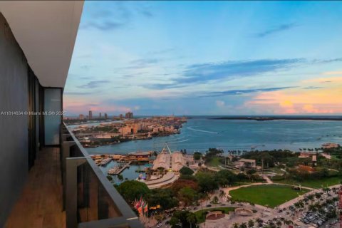 Copropriété à louer à Miami, Floride: 3 chambres, 104.7 m2 № 1980359 - photo 27