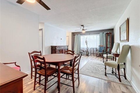 House in Pinellas Park, Florida 1 bedroom, 83.8 sq.m. № 1553057 - photo 9