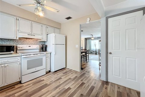 House in Pinellas Park, Florida 1 bedroom, 83.8 sq.m. № 1553057 - photo 15