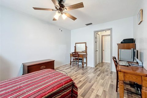 House in Pinellas Park, Florida 1 bedroom, 83.8 sq.m. № 1553057 - photo 23