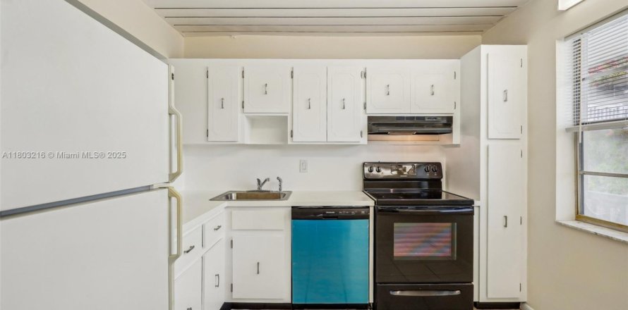 Condo à Lauderhill, Floride, 2 chambres № 1728096