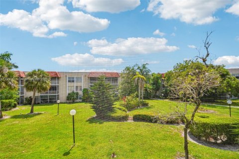 Copropriété à vendre à Lauderhill, Floride: 2 chambres, 83.98 m2 № 1728096 - photo 25