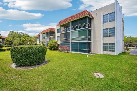 Copropriété à vendre à Lauderhill, Floride: 2 chambres, 83.98 m2 № 1728096 - photo 26