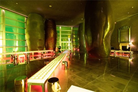Купить кондоминиум в Майами, Флорида 2 спальни, 119.84м2, № 1862429 - фото 23