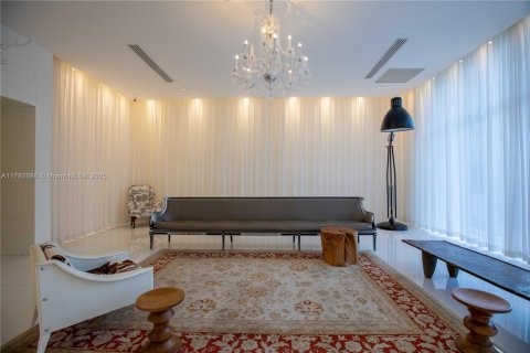 Купить кондоминиум в Майами, Флорида 2 спальни, 119.84м2, № 1862429 - фото 25