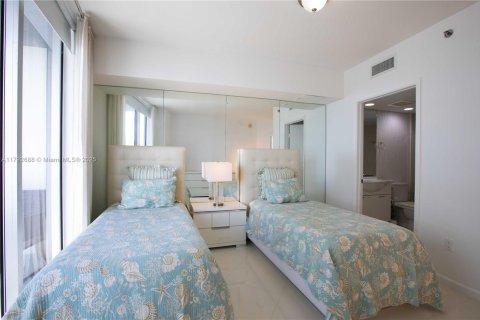 Купить кондоминиум в Майами, Флорида 2 спальни, 119.84м2, № 1862429 - фото 19