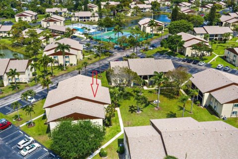 Condo in Greenacres, Florida, 2 bedrooms  № 2052606 - photo 27