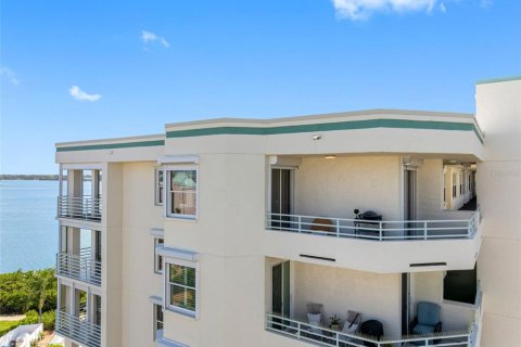 Condo in South Pasadena, Florida, 2 bedrooms  № 1757015 - photo 27