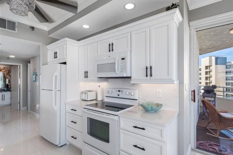 Condo in South Pasadena, Florida, 2 bedrooms  № 1757015 - photo 24