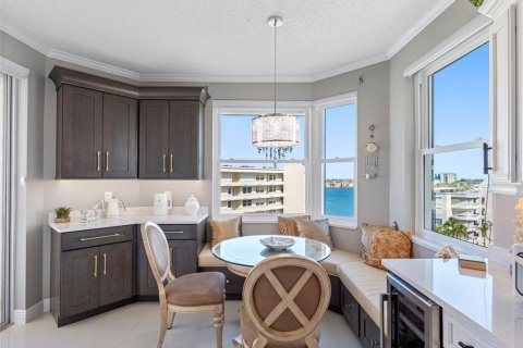 Condo in South Pasadena, Florida, 2 bedrooms  № 1757015 - photo 25