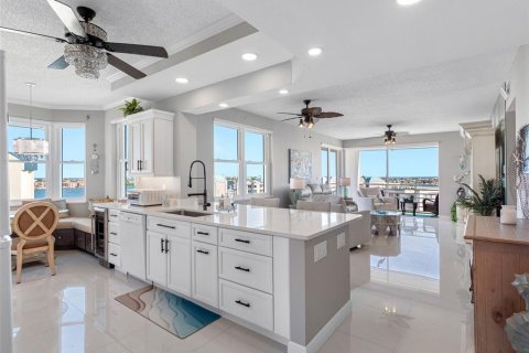 Condo in South Pasadena, Florida, 2 bedrooms  № 1757015 - photo 4