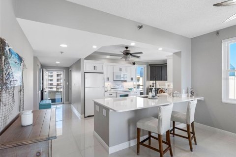 Condo in South Pasadena, Florida, 2 bedrooms  № 1757015 - photo 8