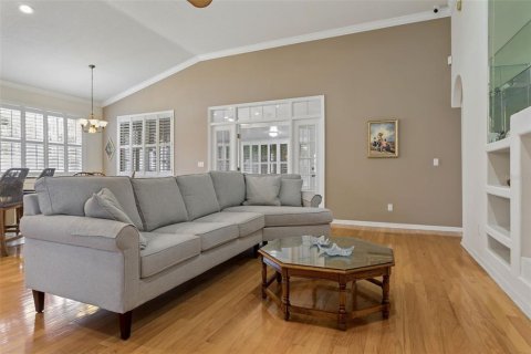 House in Tampa, Florida 3 bedrooms, 229.19 sq.m. № 2324285 - photo 12