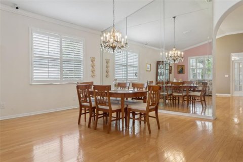 House in Tampa, Florida 3 bedrooms, 229.19 sq.m. № 2324285 - photo 13