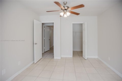 Casa en venta en Port St. Lucie, Florida, 3 dormitorios, 137.12 m2 № 1830548 - foto 20