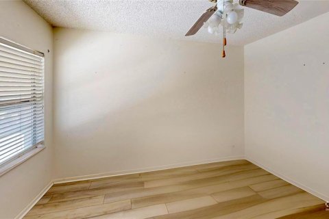 Condo in Ocoee, Florida, 2 bedrooms № 2218421 - photo 21