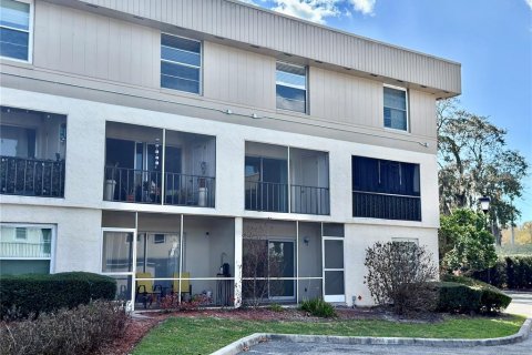Condo in Ocoee, Florida, 2 bedrooms № 2218421 - photo 24