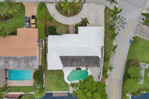 Casa en venta en Pompano Beach, Florida, 3 dormitorios, 239.59 m2 № 1093775 - foto 1