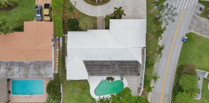 Casa en Pompano Beach, Florida 3 dormitorios, 239.59 m2 № 1093775
