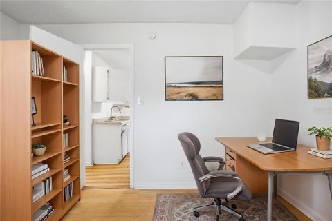 Casa en venta en Tampa, Florida, 3 dormitorios, 97.27 m2 № 2209976 - foto 4