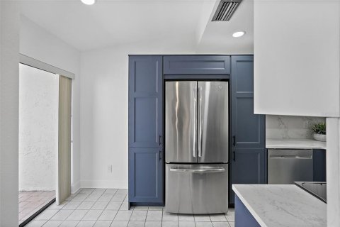 House in Clearwater, Florida 2 bedrooms, 104.89 sq.m. № 1643037 - photo 5
