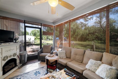 House in Hudson, Florida 3 bedrooms, 155.33 sq.m. № 1829559 - photo 4