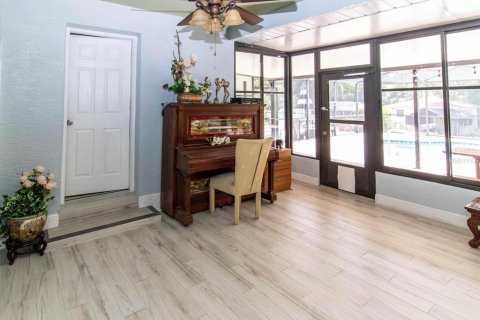 House in Brooksville, Florida 4 bedrooms, 319.77 sq.m. № 1631534 - photo 27