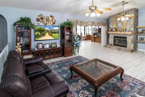 House in Brooksville, Florida 4 bedrooms, 319.77 sq.m. № 1631534 - photo 18