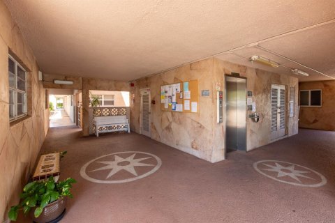 Copropriété à vendre à Boynton Beach, Floride: 2 chambres, 89.19 m2 № 2261745 - photo 4