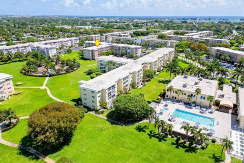 Copropriété à vendre à Boynton Beach, Floride: 2 chambres, 89.19 m2 № 2261745 - photo 30
