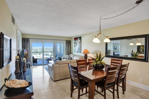 Condo in Lauderdale-by-the-Sea, Florida, 2 bedrooms  № 1933165 - photo 7