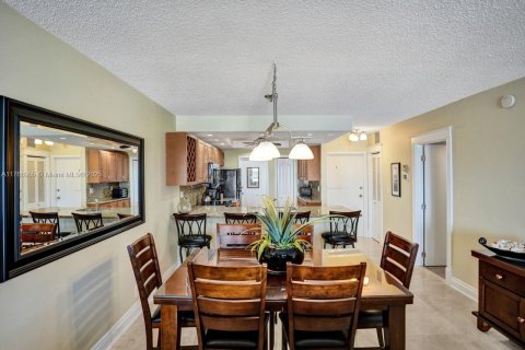 Condo in Lauderdale-by-the-Sea, Florida, 2 bedrooms  № 1933165 - photo 6