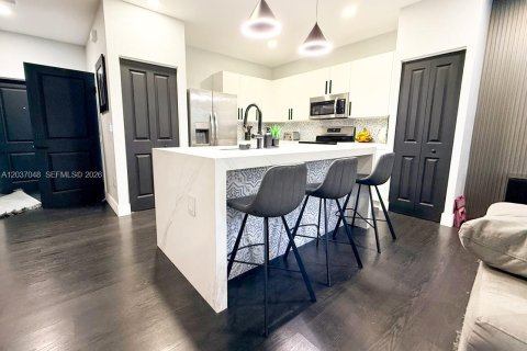 Touwnhouse à louer à Coral Springs, Floride: 3 chambres, 124.86 m2 № 2153892 - photo 7