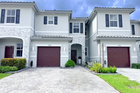 Touwnhouse à louer à Coral Springs, Floride: 3 chambres, 124.86 m2 № 2153892 - photo 4
