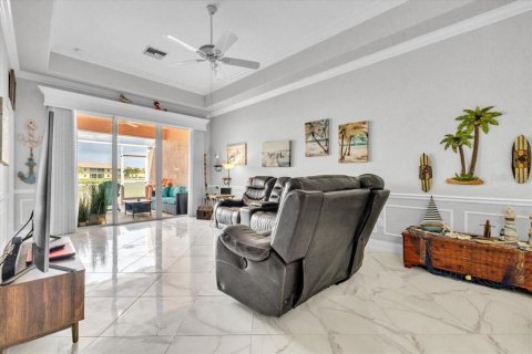 House in Punta Gorda, Florida 2 bedrooms, 133.59 sq.m. № 2120791 - photo 7