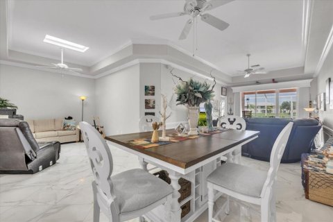 House in Punta Gorda, Florida 2 bedrooms, 133.59 sq.m. № 2120791 - photo 13