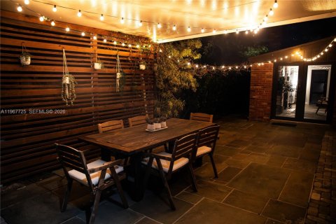 Villa ou maison à vendre à North Miami Beach, Floride: 2 chambres, 124.3 m2 № 2035924 - photo 25