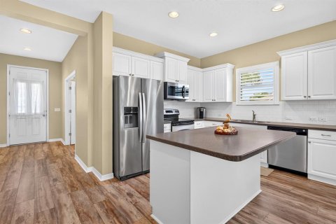 Villa ou maison à vendre à Bradenton, Floride: 3 chambres, 163.51 m2 № 2398387 - photo 8
