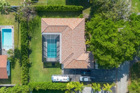 House in Palmetto Bay, Florida 4 bedrooms, 211.45 sq.m. № 2075051 - photo 6