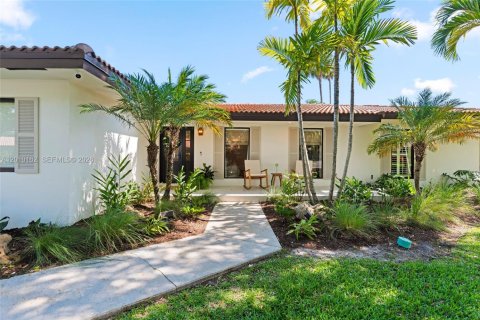House in Palmetto Bay, Florida 4 bedrooms, 211.45 sq.m. № 2075051 - photo 11