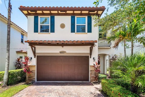 House in Davie, Florida 4 bedrooms, 222.97 sq.m. № 1935841 - photo 2