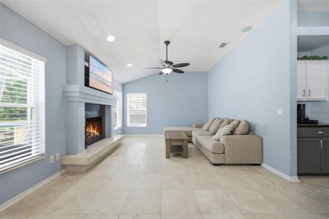 House in Wesley Chapel, Florida 4 bedrooms, 205.5 sq.m. № 2306263 - photo 14