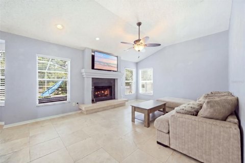 House in Wesley Chapel, Florida 4 bedrooms, 205.5 sq.m. № 2306263 - photo 13
