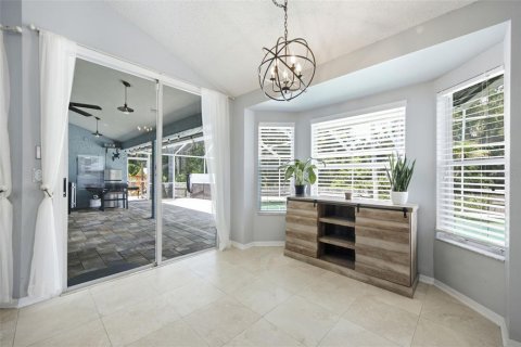 House in Wesley Chapel, Florida 4 bedrooms, 205.5 sq.m. № 2306263 - photo 11