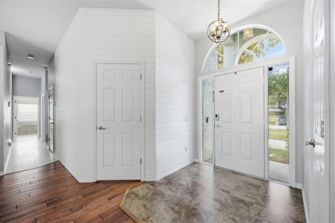 House in Wesley Chapel, Florida 4 bedrooms, 205.5 sq.m. № 2306263 - photo 3