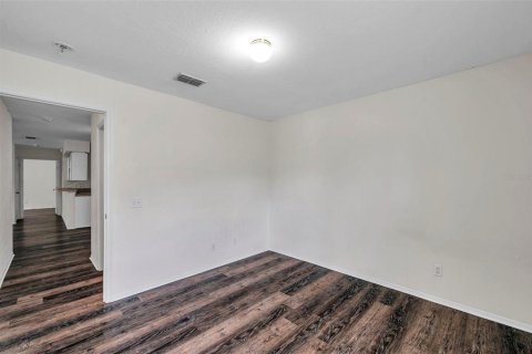 Townhouse in Zephyrhills, Florida 3 bedrooms, 111.95 sq.m. № 1802004 - photo 27