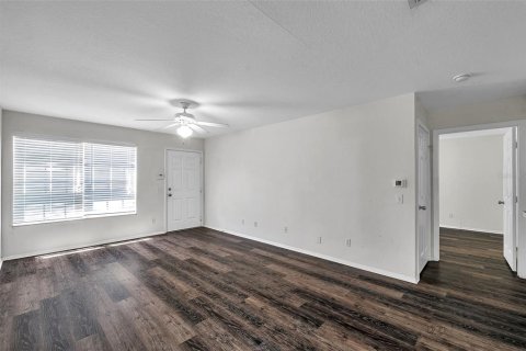 Townhouse in Zephyrhills, Florida 3 bedrooms, 111.95 sq.m. № 1802004 - photo 7