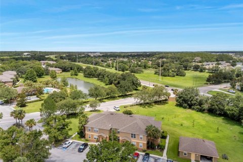 Townhouse in Zephyrhills, Florida 3 bedrooms, 111.95 sq.m. № 1802004 - photo 1