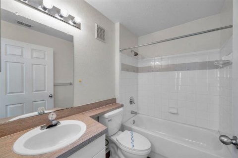 Townhouse in Zephyrhills, Florida 3 bedrooms, 111.95 sq.m. № 1802004 - photo 30