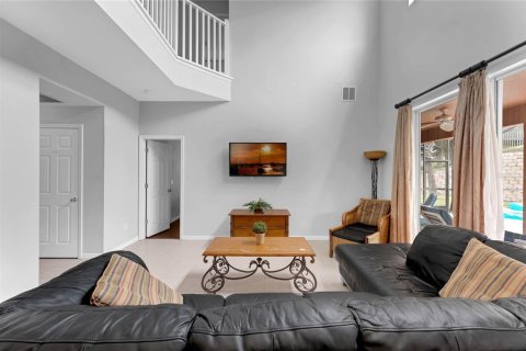 Casa en venta en Kissimmee, Florida, 7 dormitorios, 267.65 m2 № 1909309 - foto 12